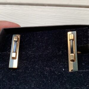 SWAROVSKI CUFFLINKS
